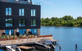 Sanders Pier - Fantastic 3-Bedroom Townhouse With Balcony Terrace